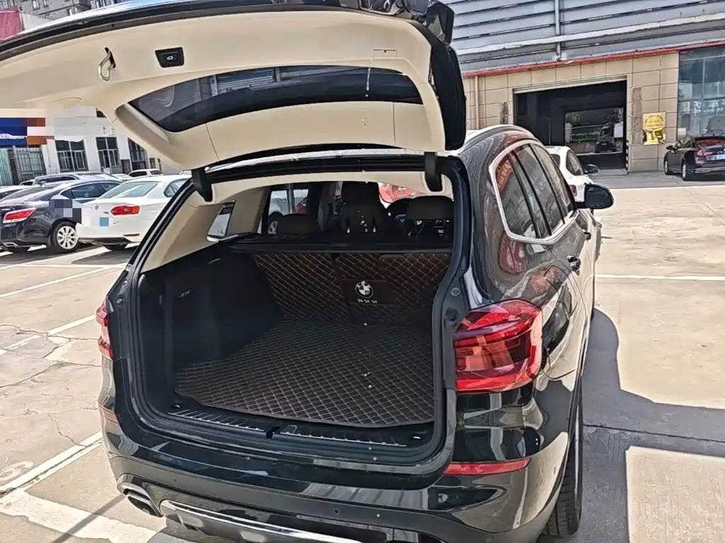 BMW X3 — миниатюра 15