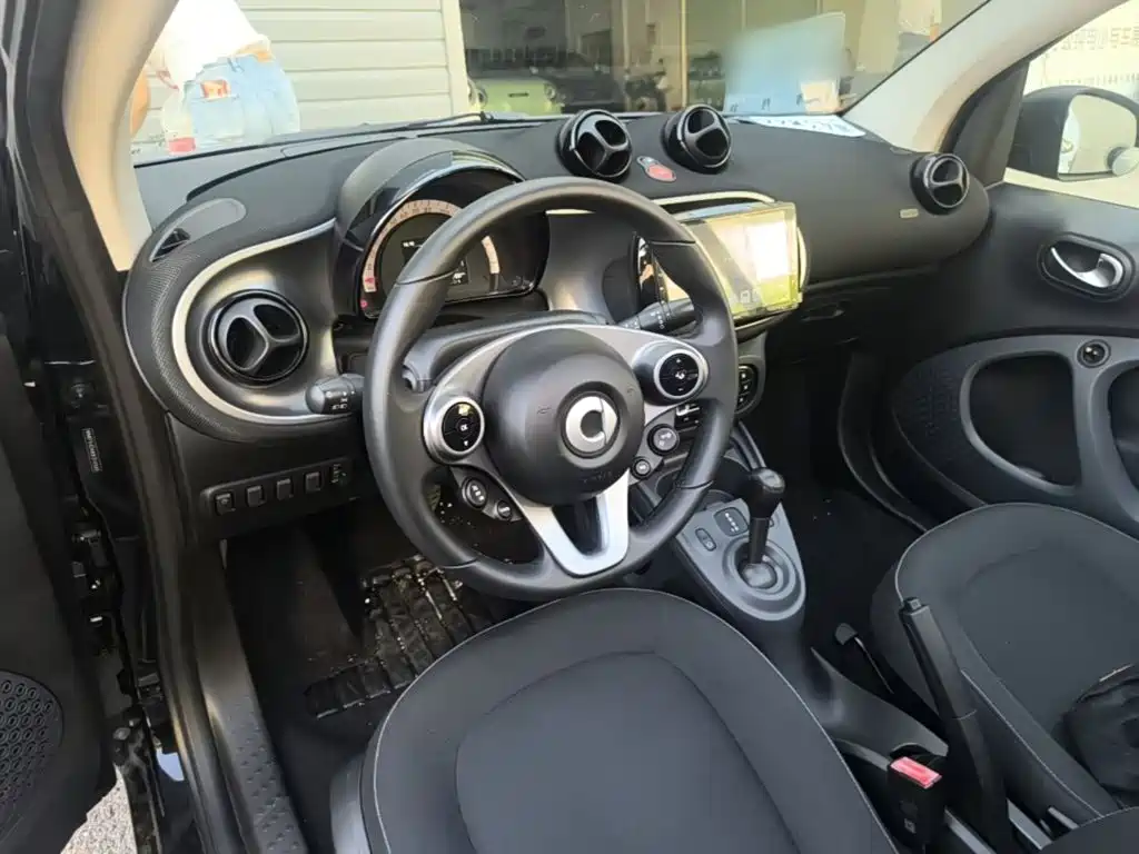 smart Smart Fortwo — миниатюра 10