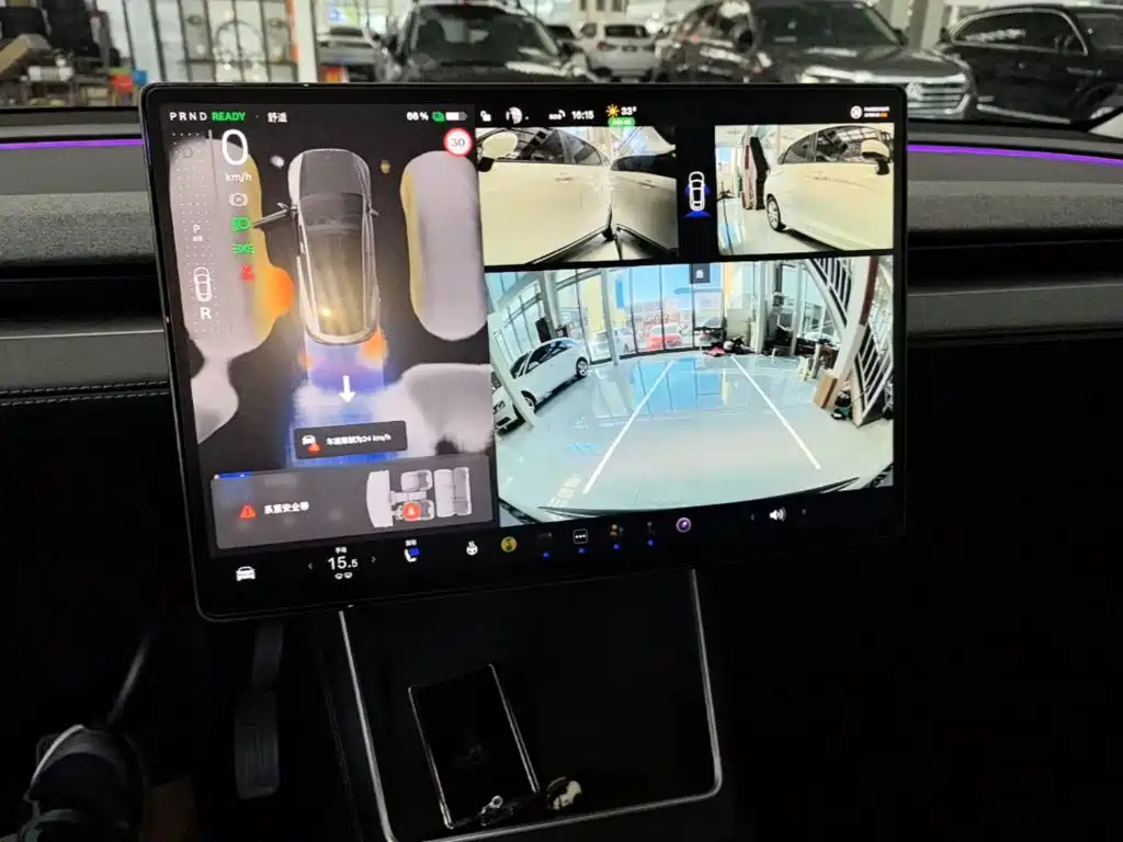 Tesla Model Y — миниатюра 13