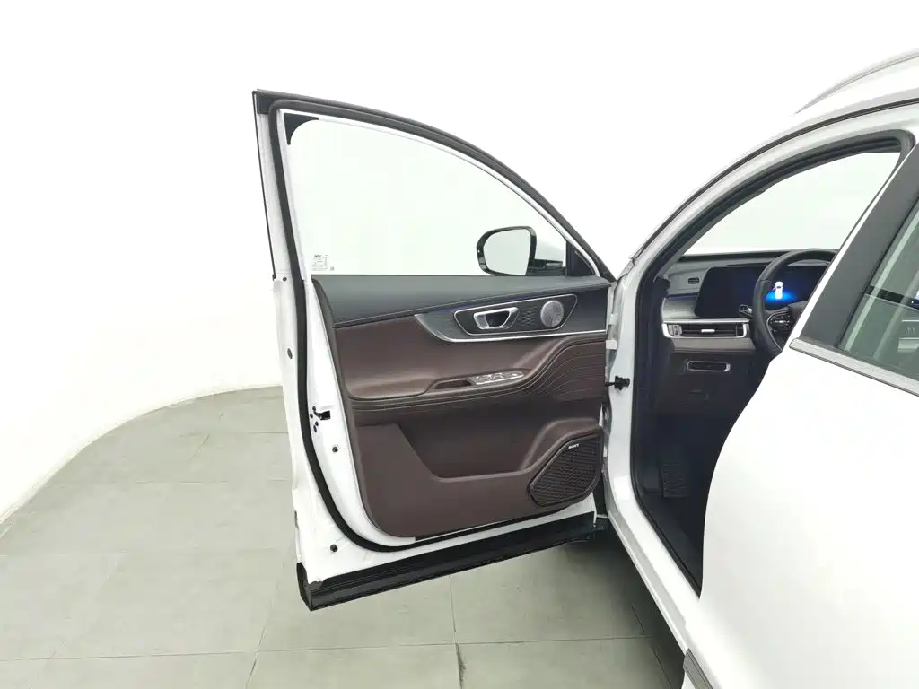 Chery Tiggo 8 PRO — миниатюра 8