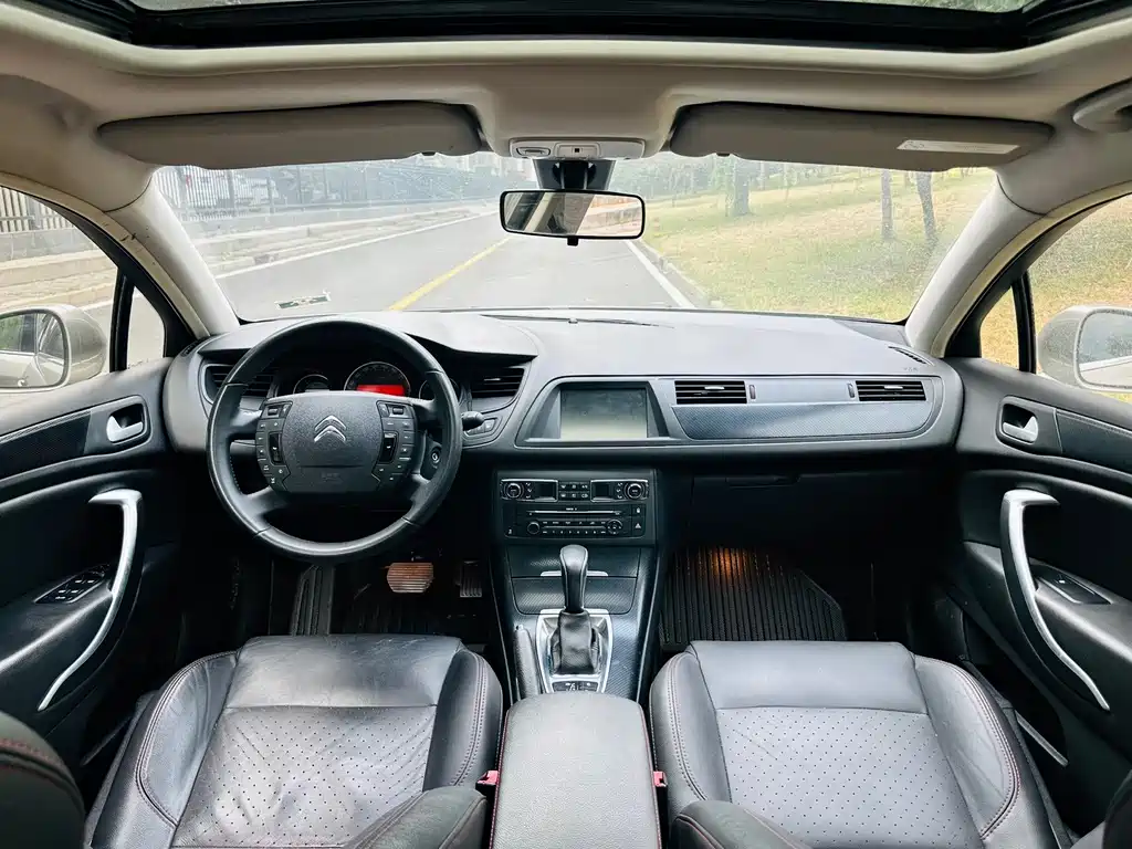 Citroen C5 — миниатюра 10