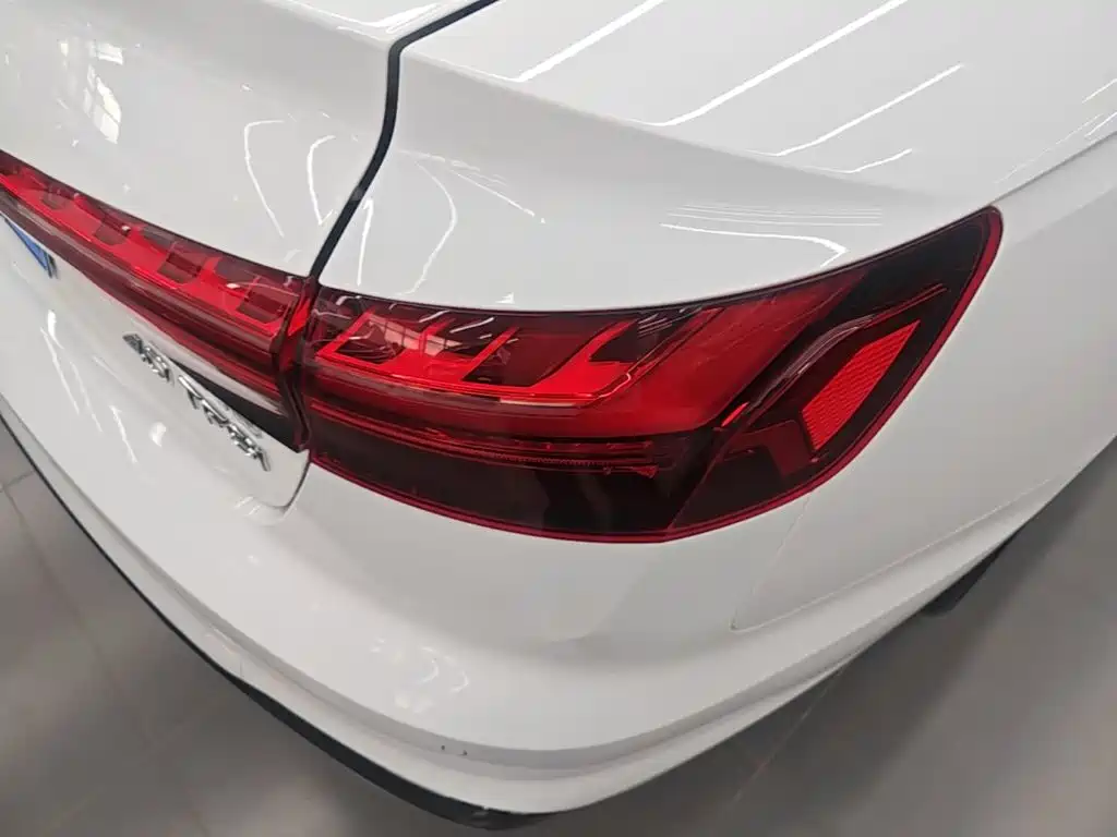 Audi A4L — миниатюра 8