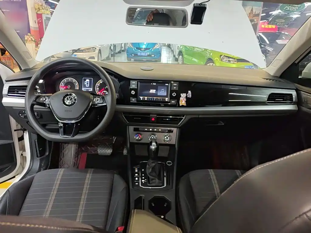 Volkswagen Lavida — миниатюра 10