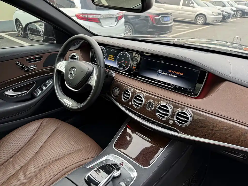 Mercedes-Benz S-Class — миниатюра 13
