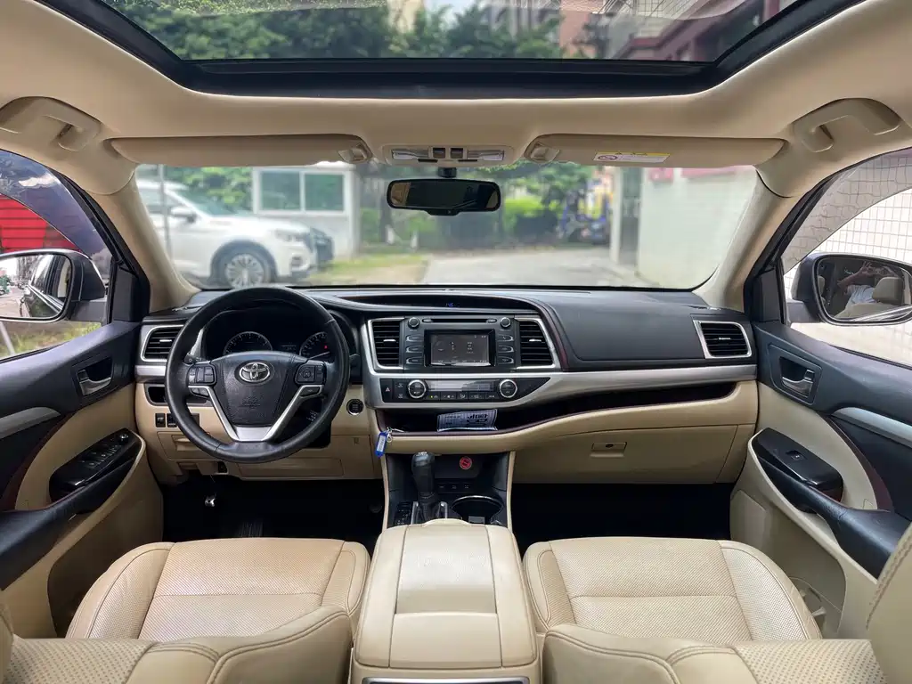 Toyota Highlander — миниатюра 6