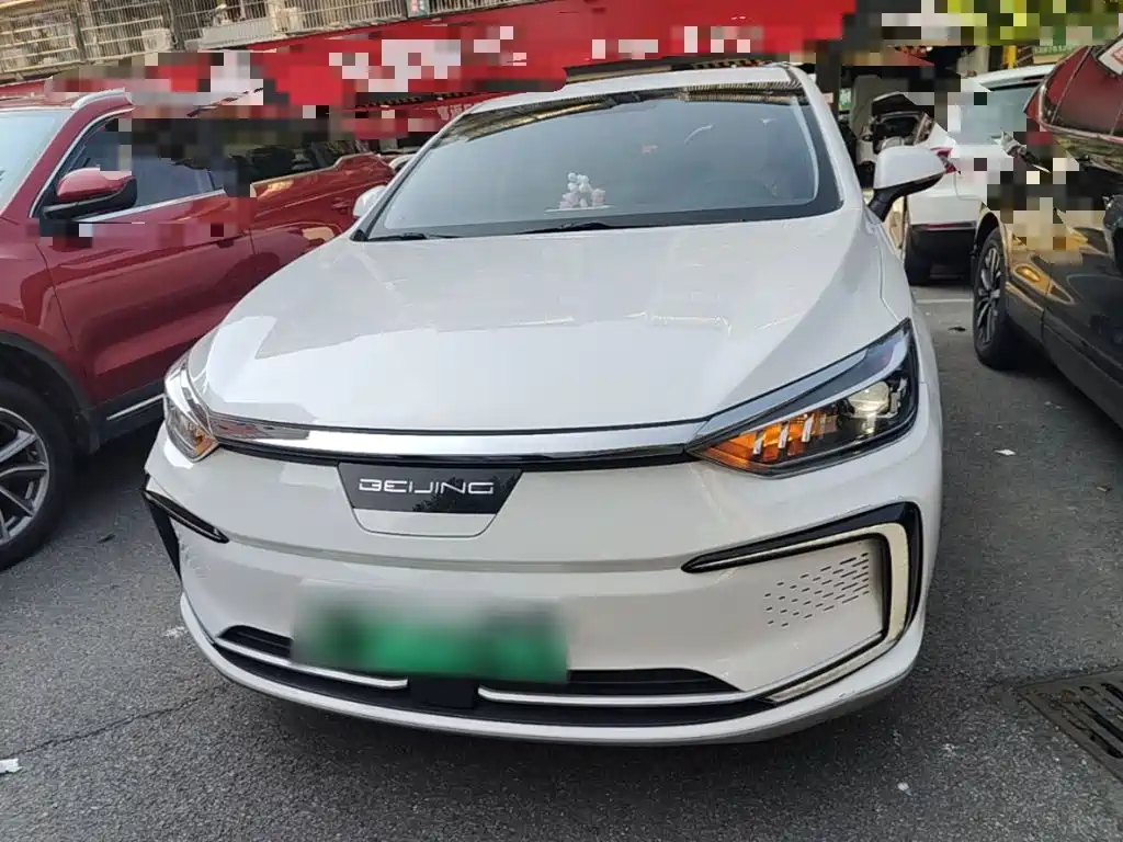 BAIC EU5 — миниатюра 3