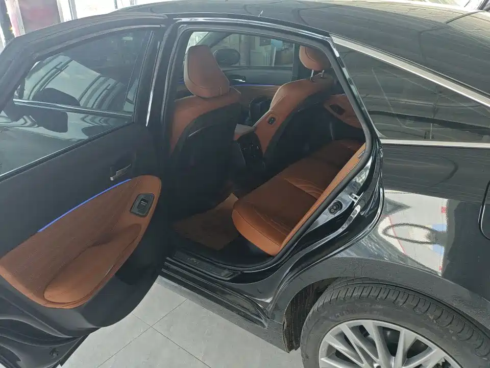 Toyota Avalon 2024 2.5L XLE Luxury