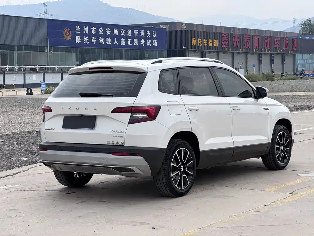 Skoda Karoq — миниатюра 16