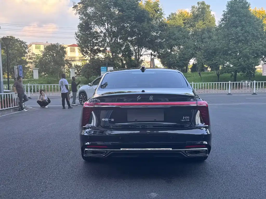 Hongqi Hongqi H5 — миниатюра 6