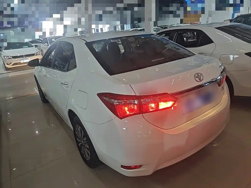 Toyota Corolla — миниатюра 5