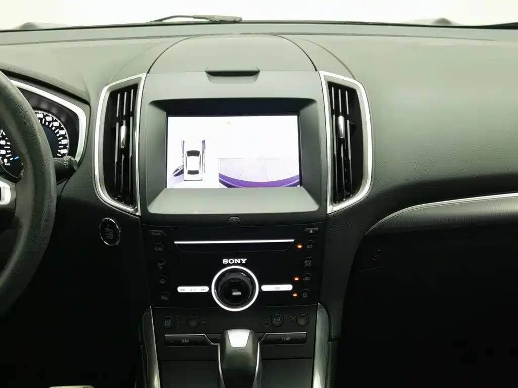 Ford Edge — миниатюра 12