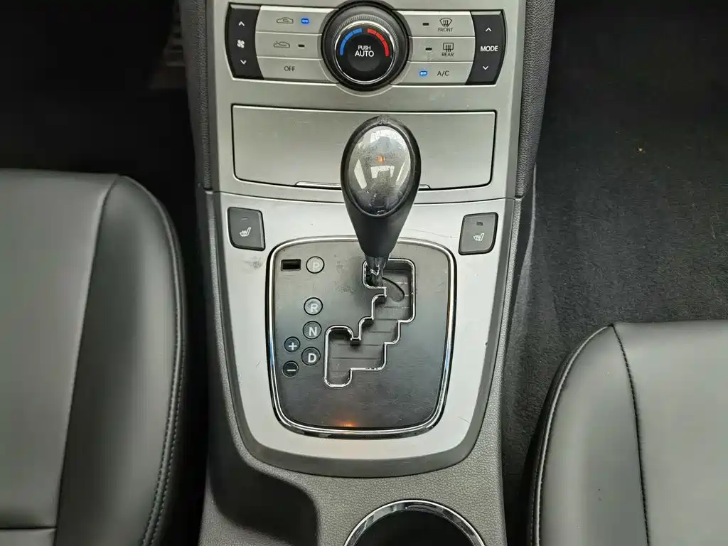 Hyundai Genesis Coupe — миниатюра 13