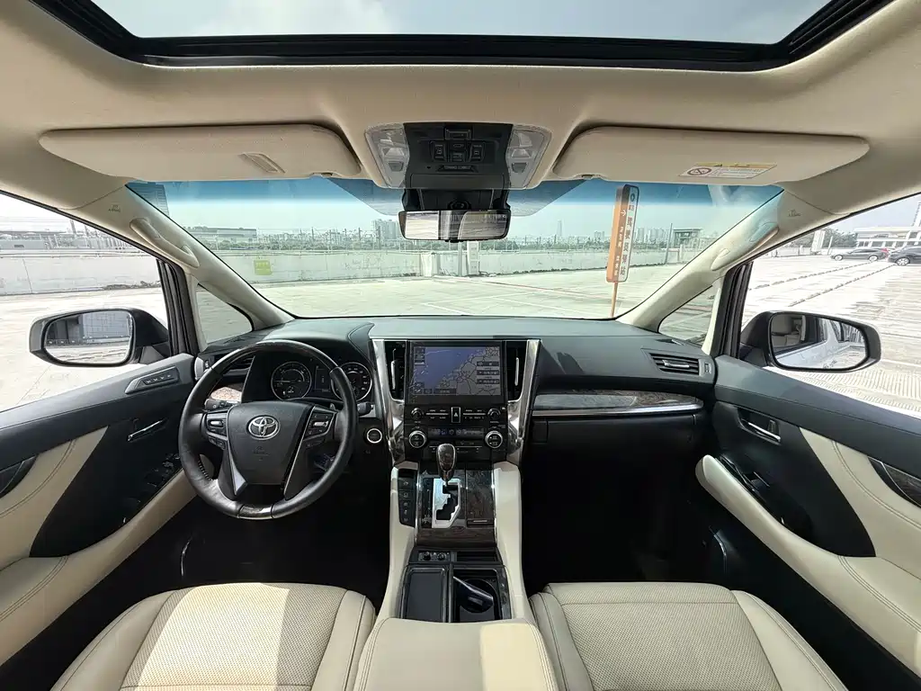 Toyota Alphard 2021 2.5L Premium