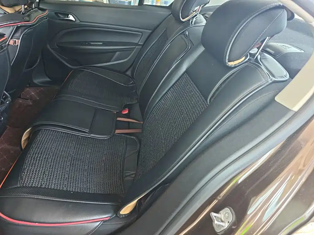 Peugeot 408 — миниатюра 17