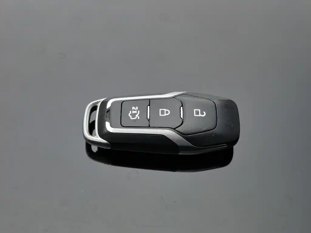 Ford Edge — миниатюра 19