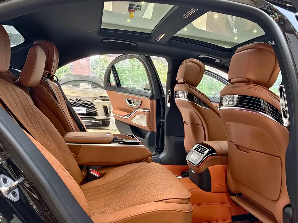 Mercedes-Benz S-Class — миниатюра 10
