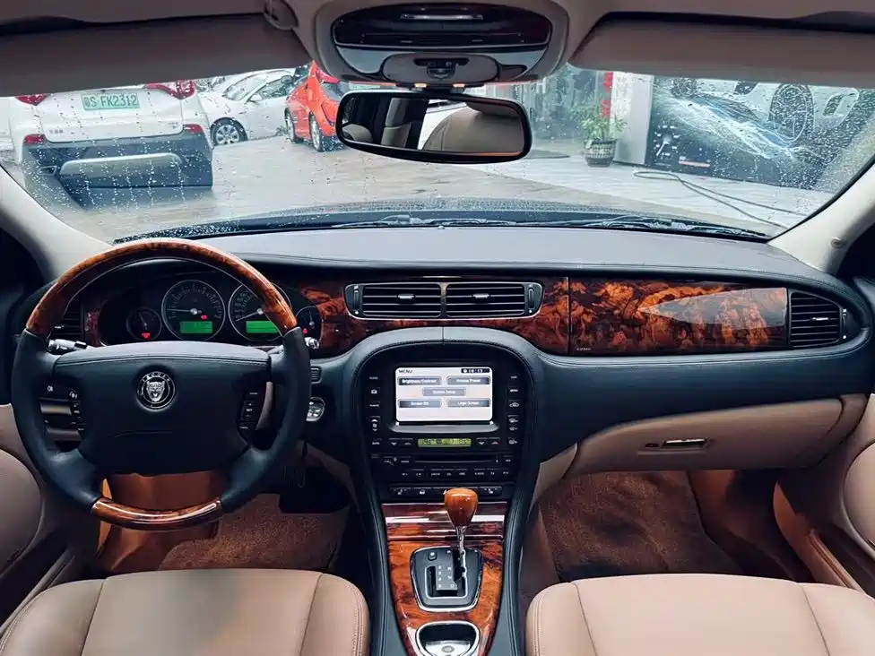 Jaguar S-TYPE — миниатюра 4