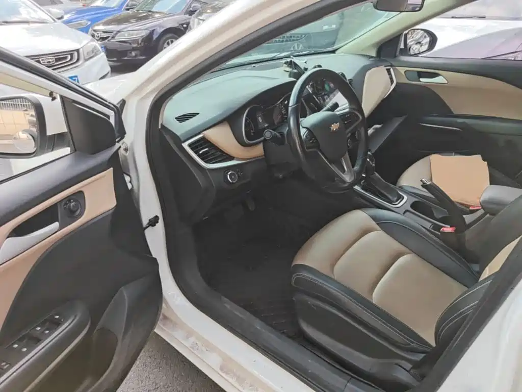 Chevrolet Monza — миниатюра 16