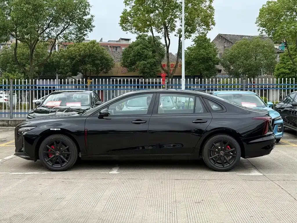 Hongqi Hongqi H5 — миниатюра 4
