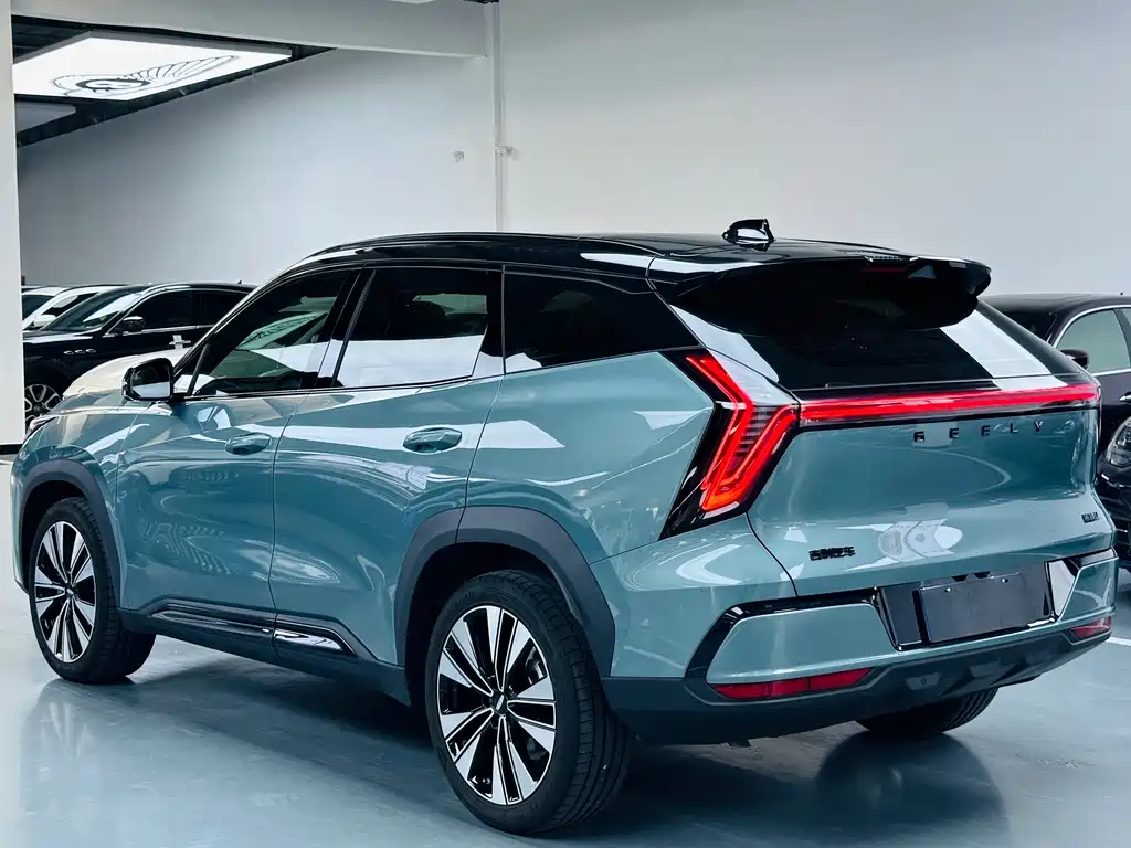 Geely Boyue L — миниатюра 13