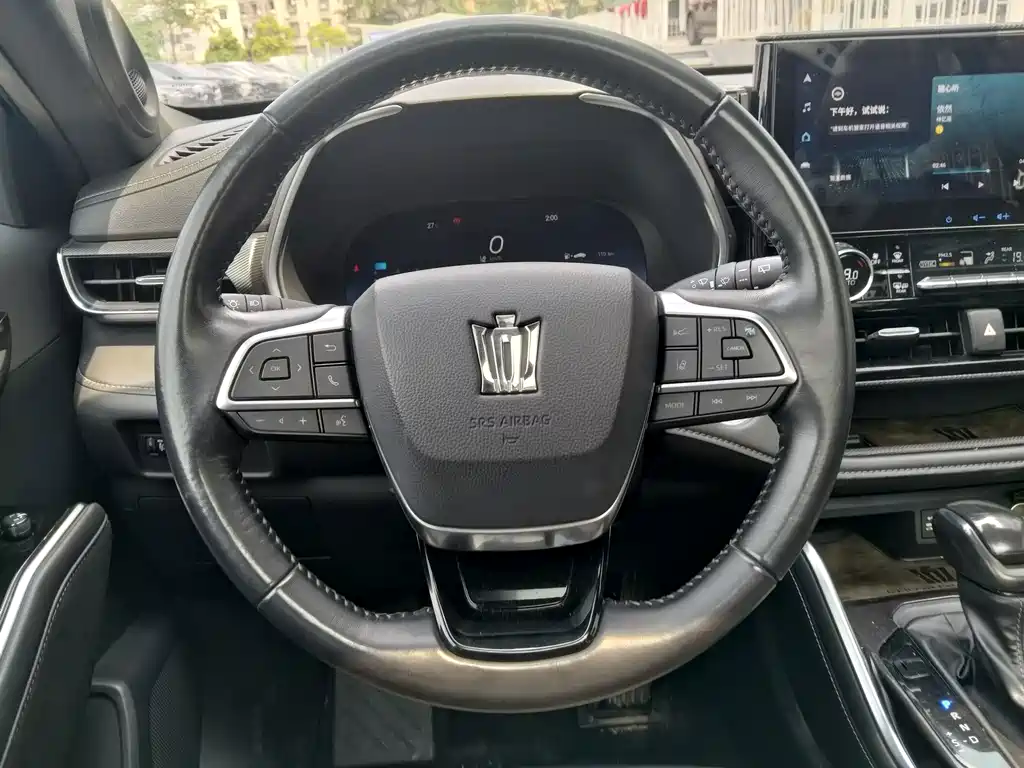 Toyota Crown Kluger — миниатюра 4