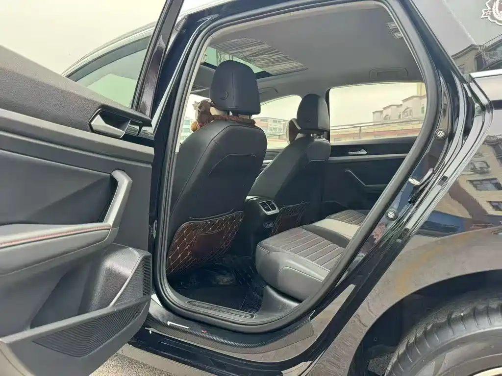 Volkswagen Lavida — миниатюра 5