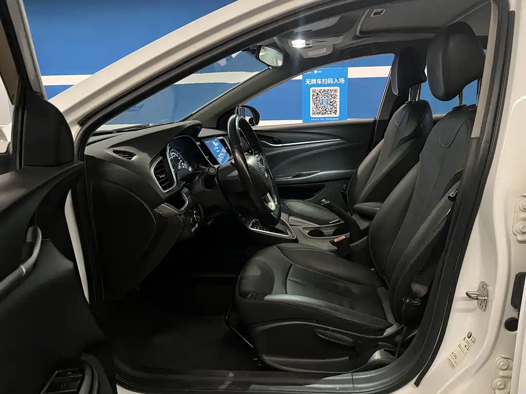 Buick Excelle — миниатюра 9