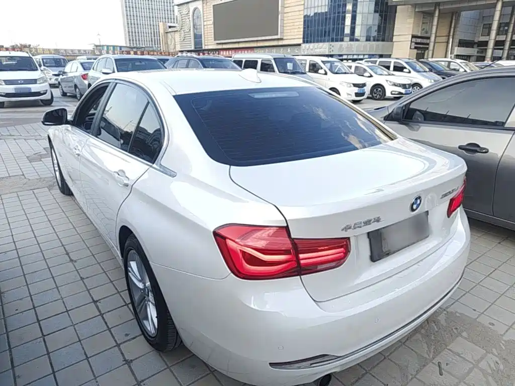 BMW 3 Series — миниатюра 5