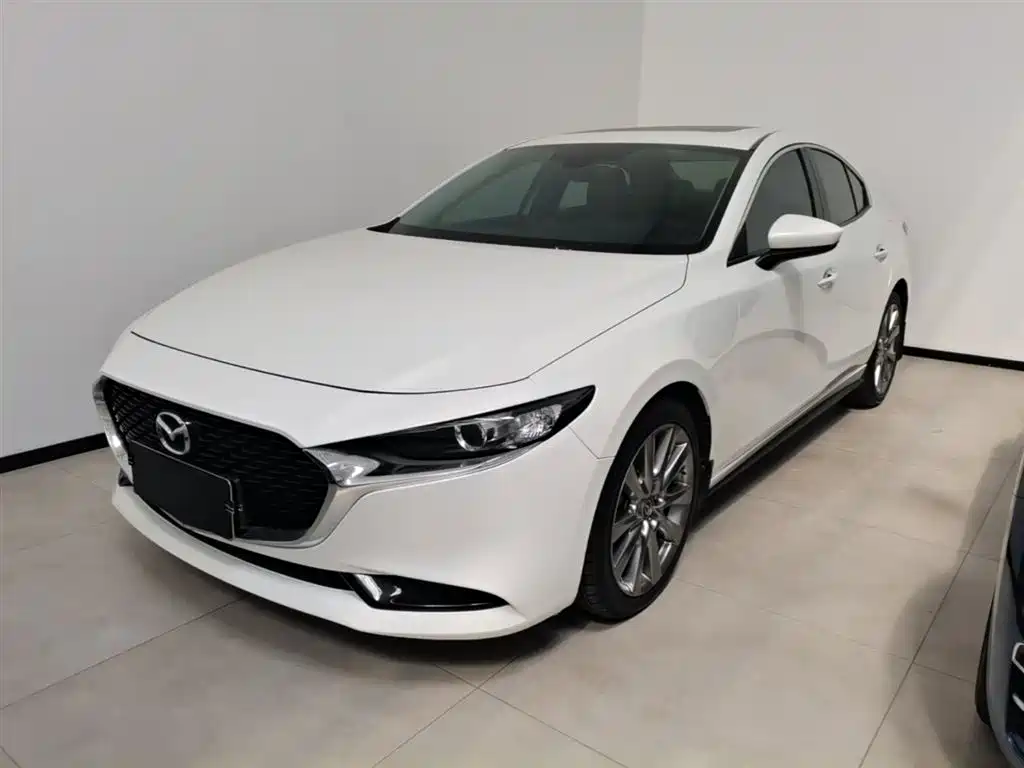 Mazda 3 Axela 2022