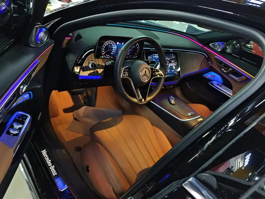 Mercedes-Benz E-Class E 2024 E 300 L Fashion