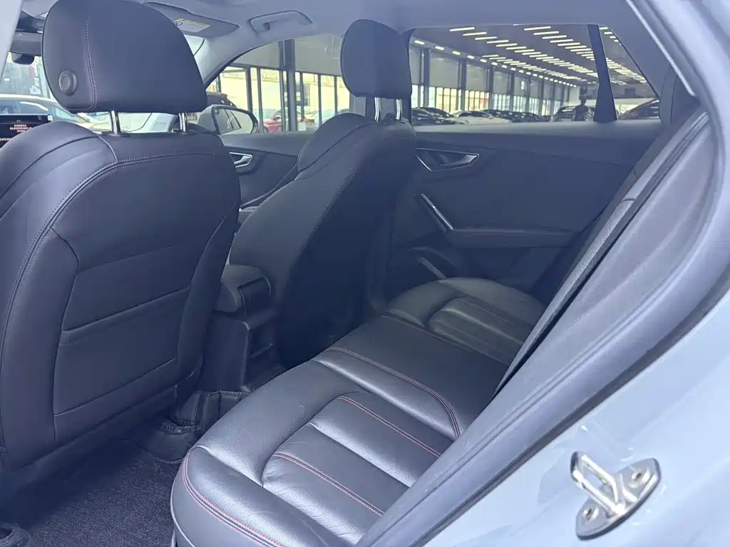 Audi Q2L — миниатюра 11