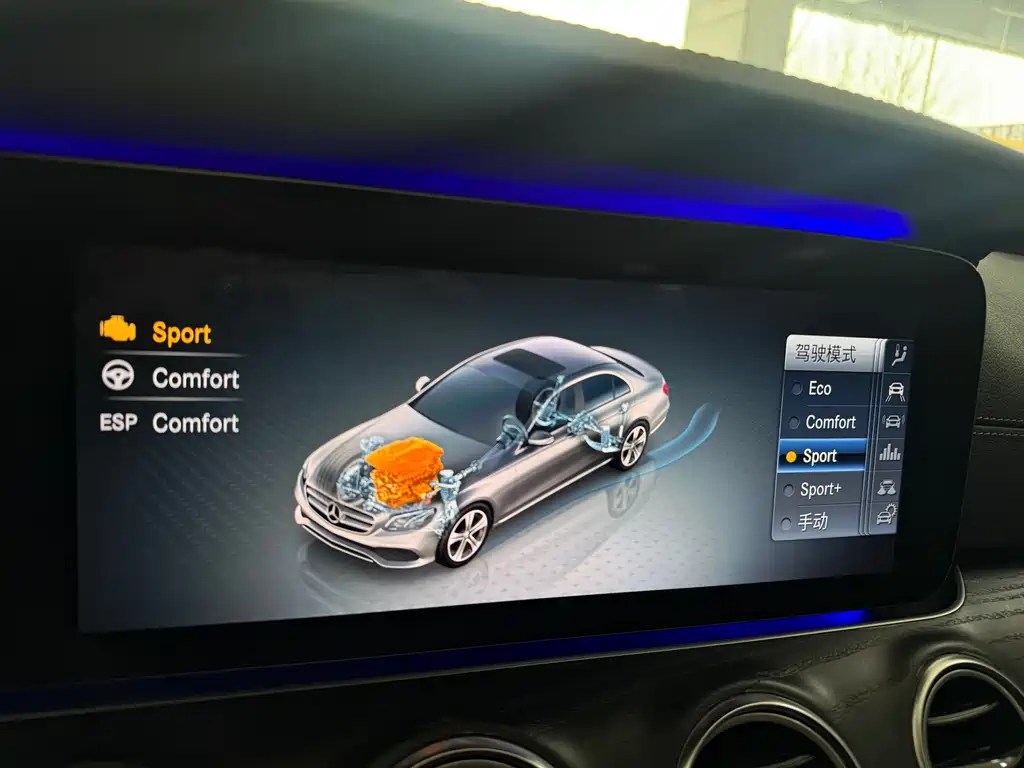 MERCEDES-BENZ E CLASS