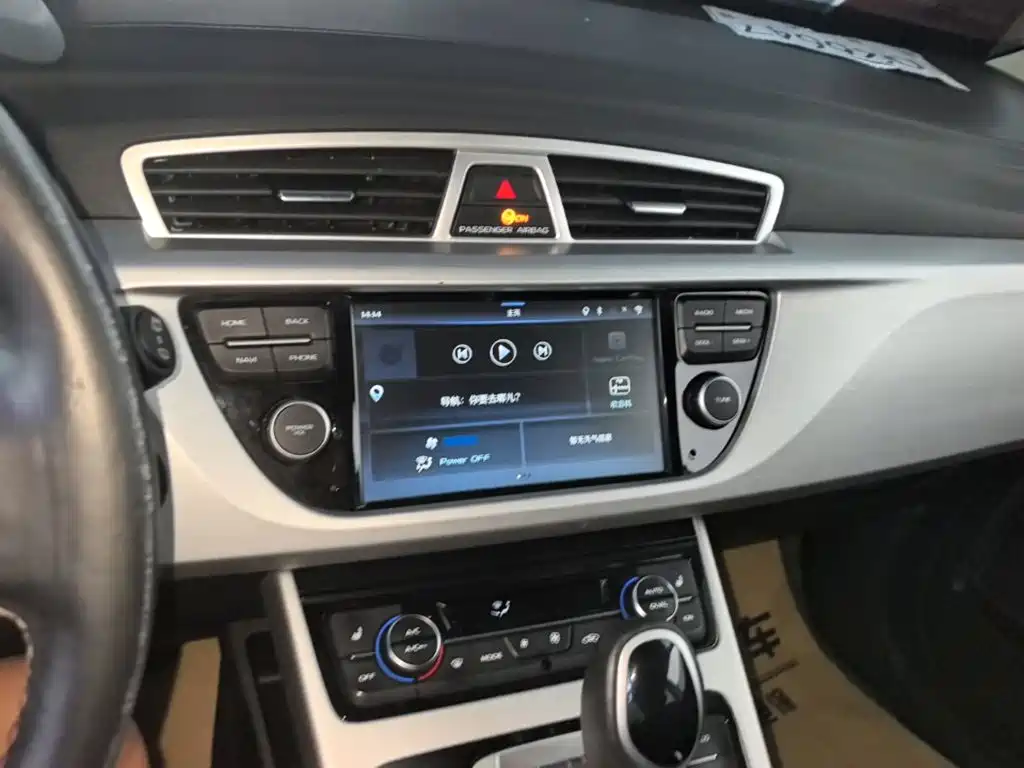 Geely Boyue — миниатюра 13