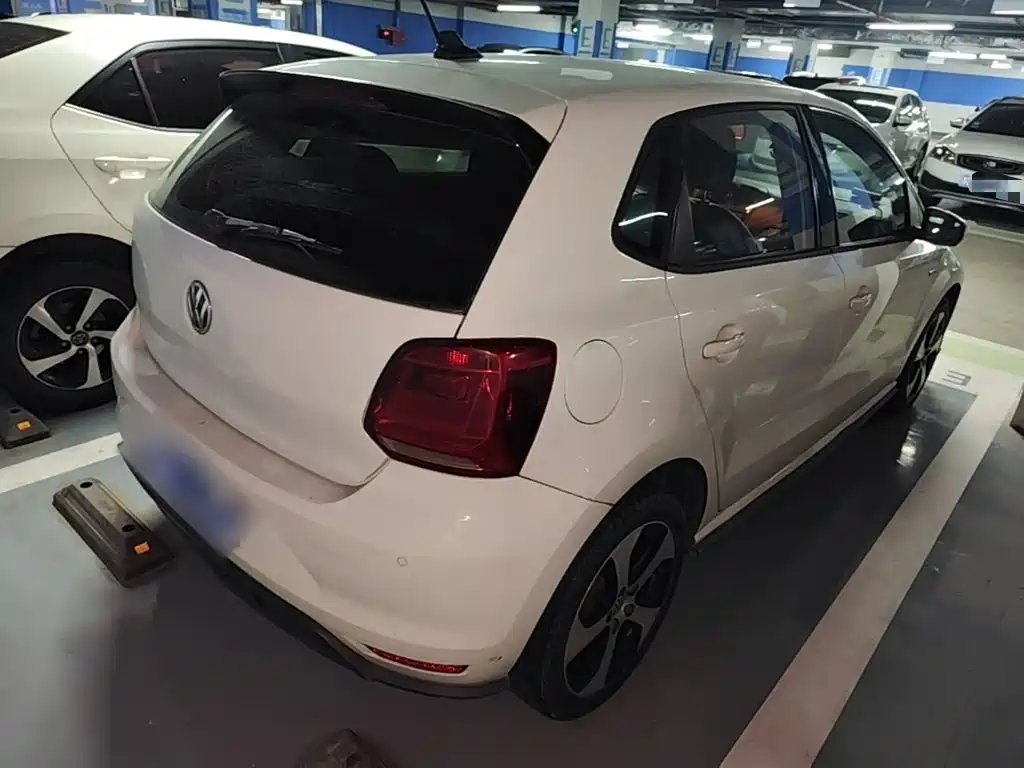 Volkswagen Polo — миниатюра 7