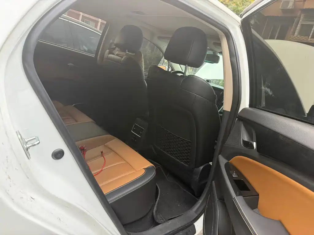 BYD Qin NEV — миниатюра 7