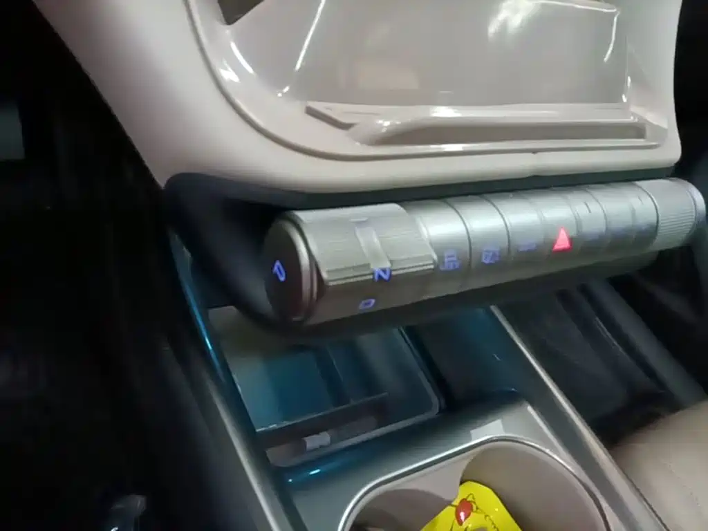 BYD Dolphin — миниатюра 14