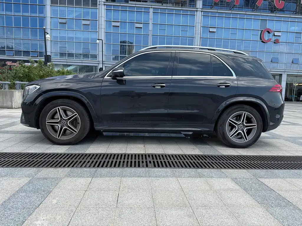 Mercedes-Benz GLE (Import) — миниатюра 2