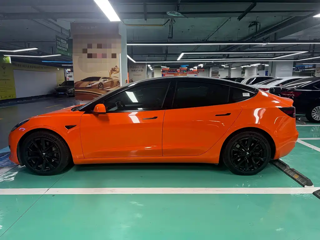 Tesla Model 3 — миниатюра 4