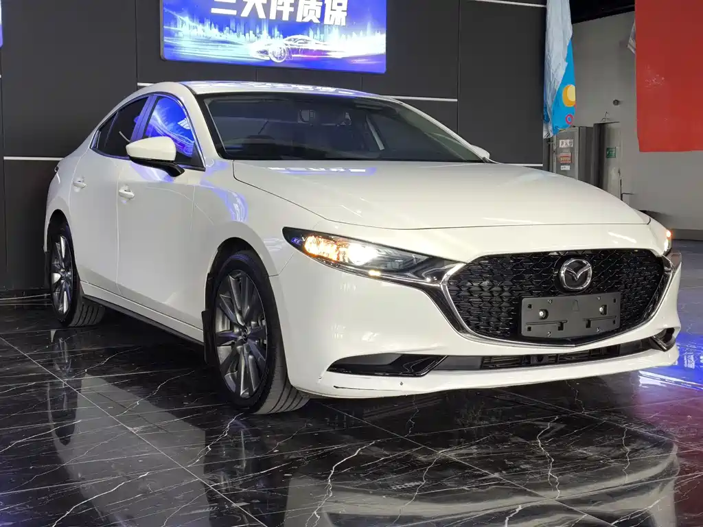 Mazda 3 Axela — миниатюра 3