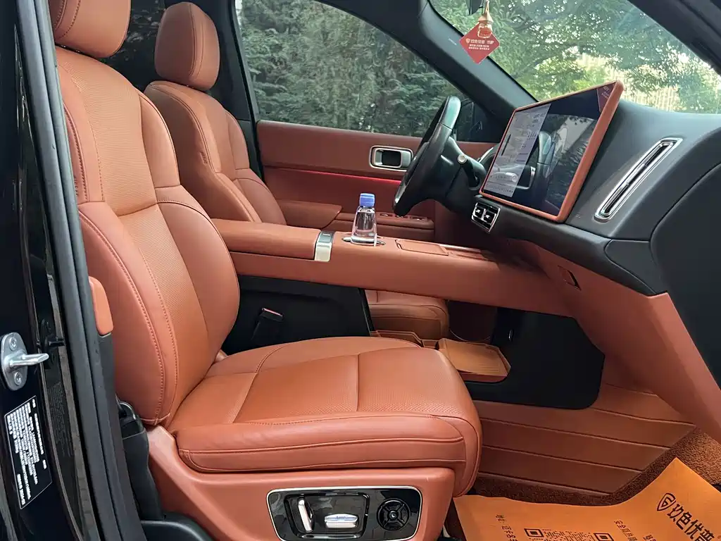 Li Auto Li L8 — миниатюра 10