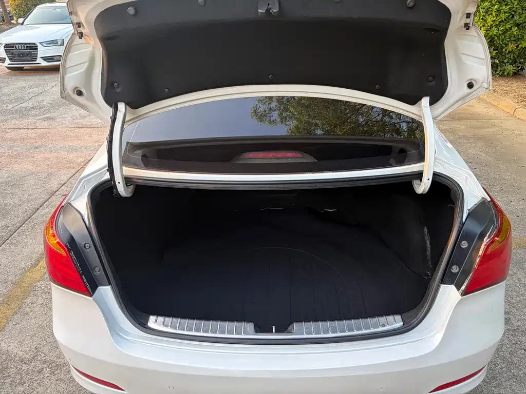 Hyundai Mistra — миниатюра 14