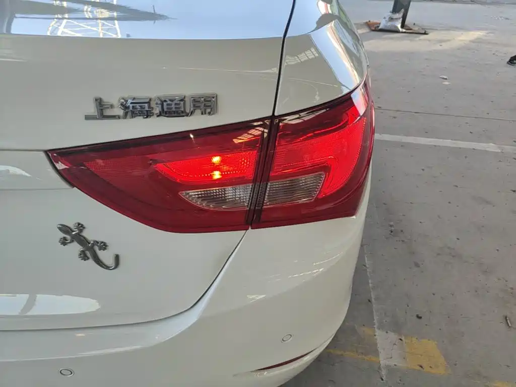 Buick Excelle — миниатюра 8
