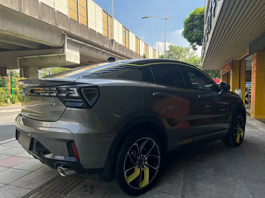 Lynk & Co 05 — миниатюра 6
