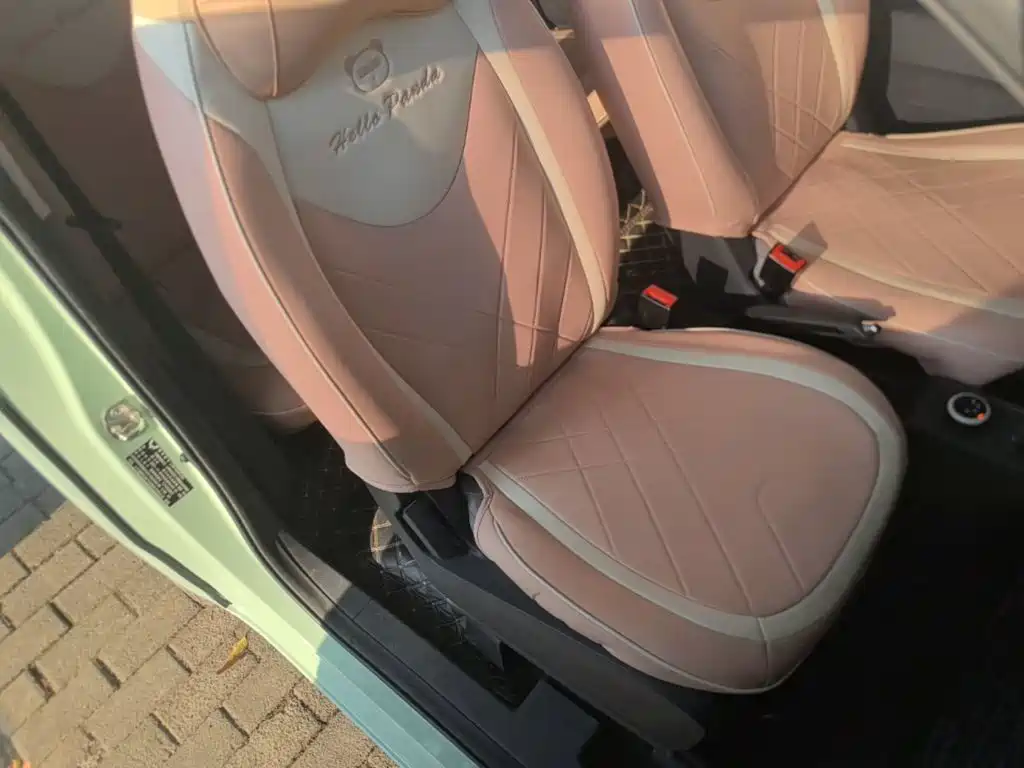 Wuling MINIEV — миниатюра 25