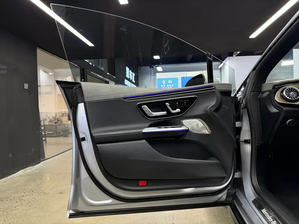 Mercedes-Benz EQE — миниатюра 21