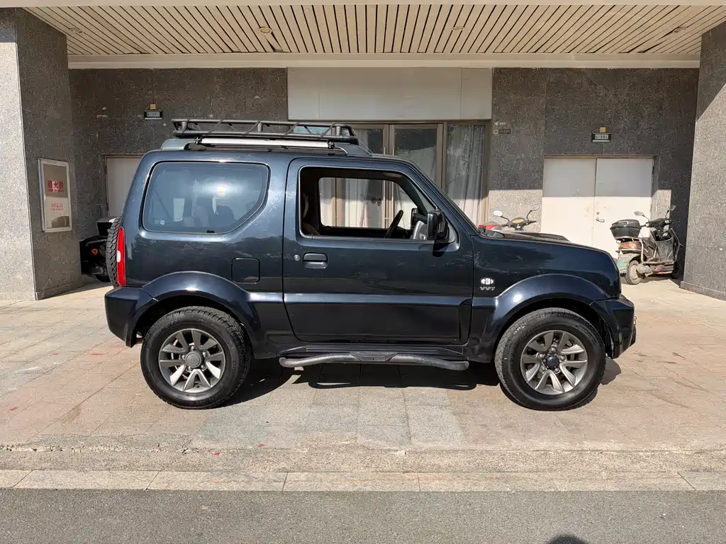 Suzuki Jimny — миниатюра 5