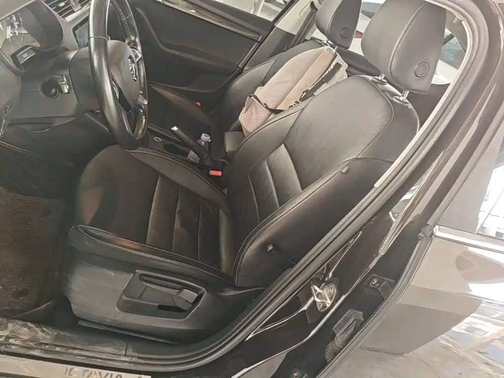 Skoda Octavia — миниатюра 15