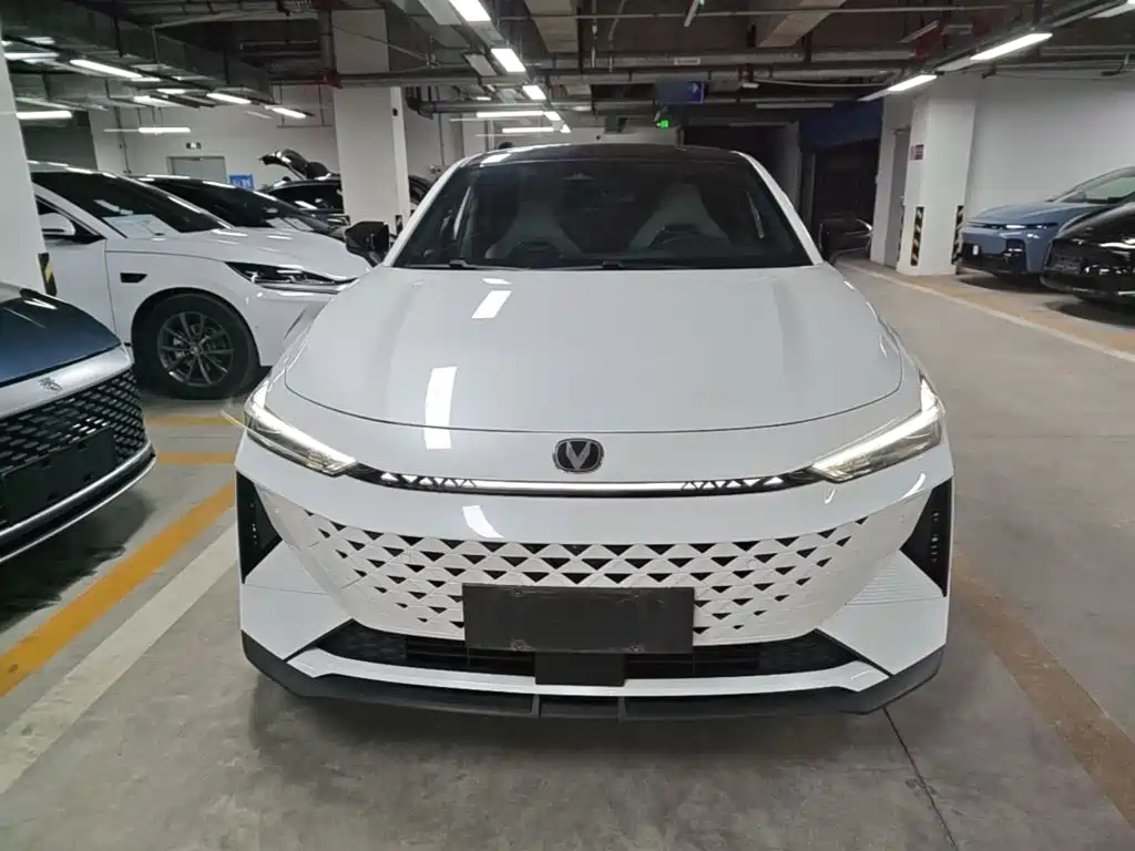Changan UNI-V iDD — миниатюра 3