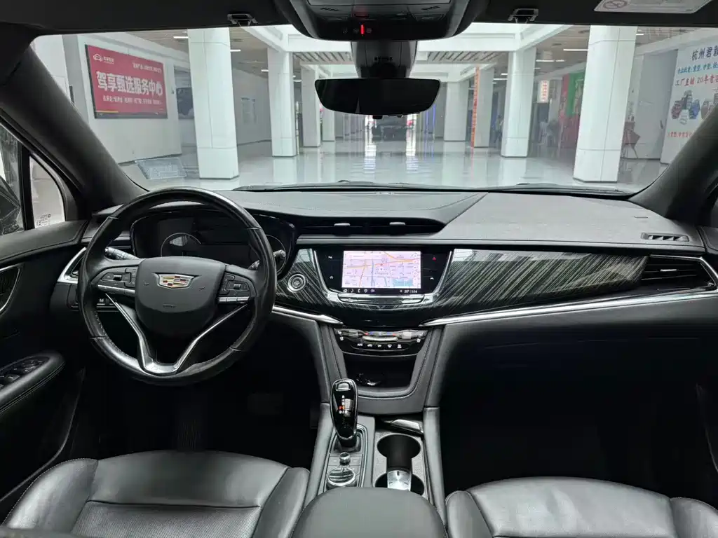 Cadillac XT6 — миниатюра 14