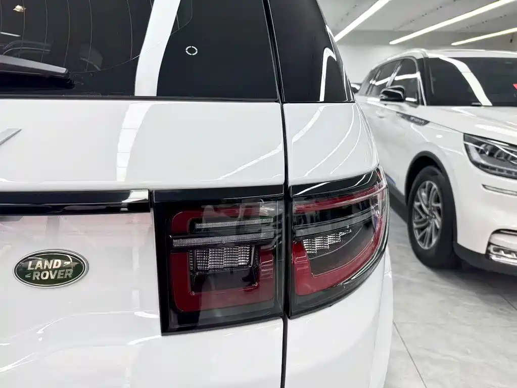 Land Rover Discovery Sport — миниатюра 21